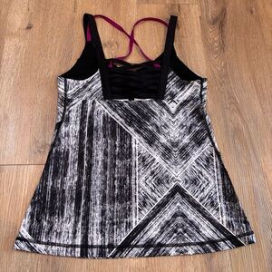 Lululemon Women’s Hot To Street Heat Wave Regal Plum Abstract Athletic Tank 8